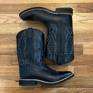 Leather cowboy cowgirl boots